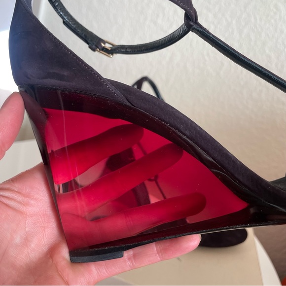 Burberry plum suede t-strap ombré wedges - Picture 4 of 12